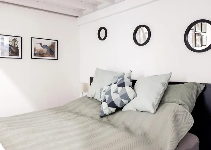 Charming Downtown Hideaway Steps From New York Cafe! Budapeszt