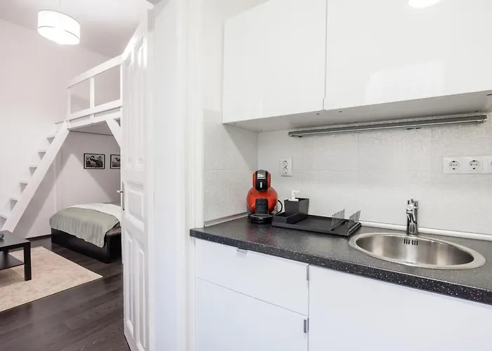 Charming Downtown Hideaway Steps From New York Cafe! 公寓 布达佩斯